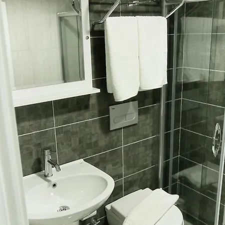 Akpinar Otel *